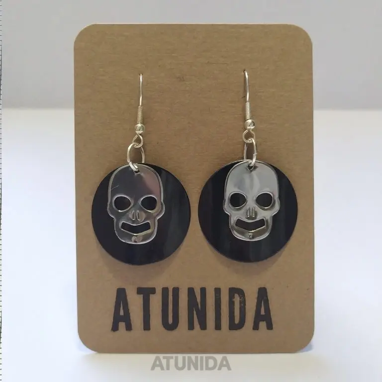 Pendientes Calavera con materiales reciclados