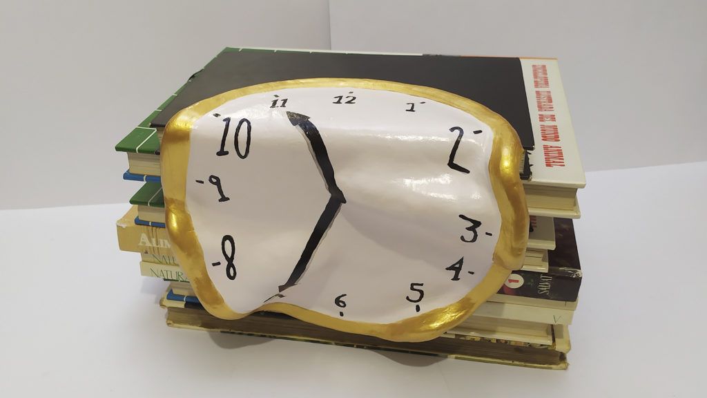 Tutorial pasta de modelar: reloj decorativo inspirado en dali