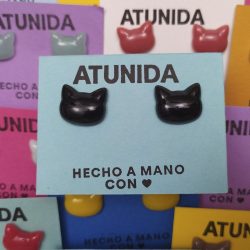 Pendientes gatito en resina Atunida